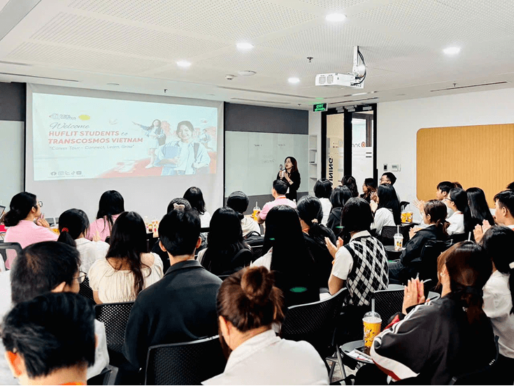 HUFIT Site Tour 2025 at transcosmos Vietnam: Connect. Learn. Grow.